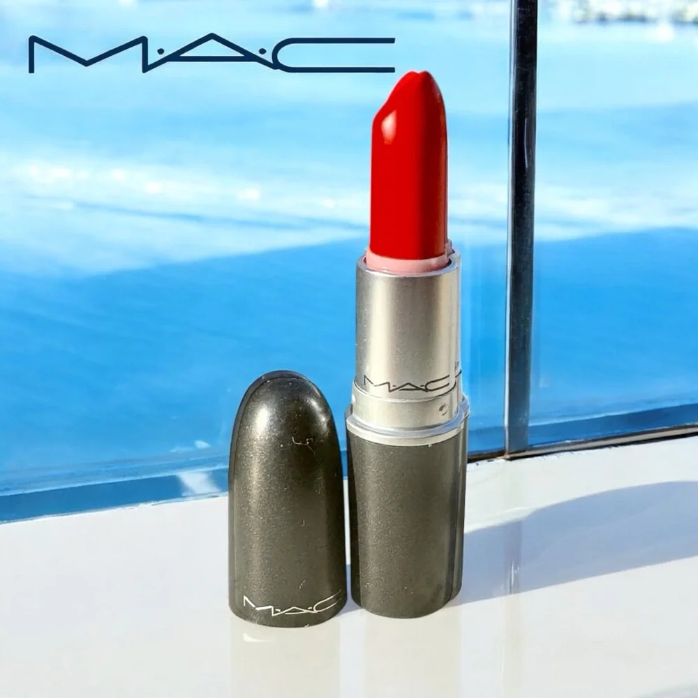 MAC LADY DANGER Matte Lipstick